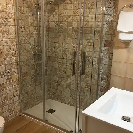 Szálloda Lojo 2*