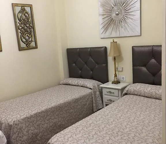 Otel Lojo 2*